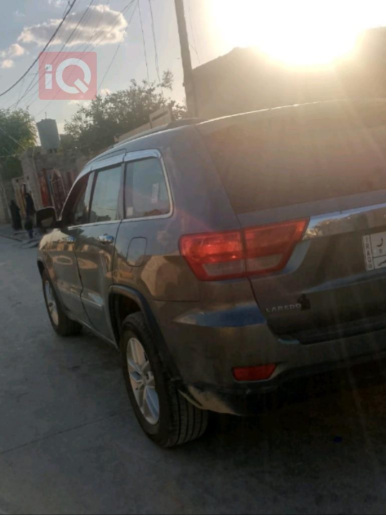 جیپ شیرۆکی